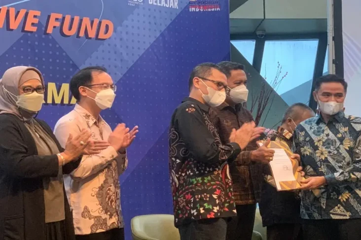 Kemendikbudristek Terbitkan...