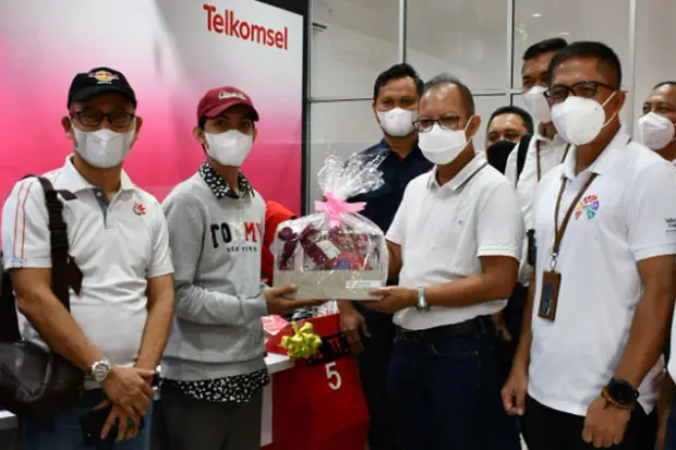 Telkom Tinjau Kesiapan...