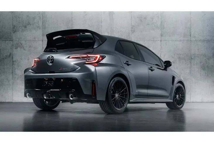 Toyota Kembangkan Transmisi...