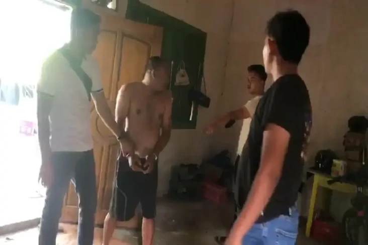 Pencuri Spesialis Rumah...
