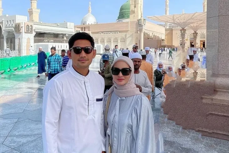 Selama Umrah di Bulan...