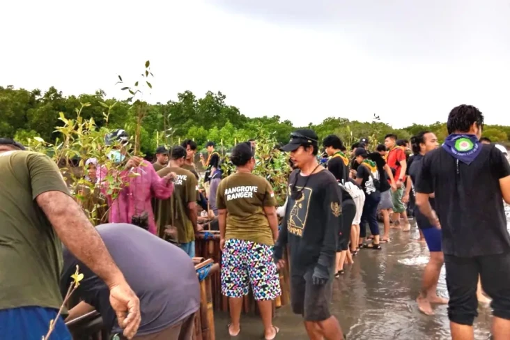 Jaga Kondisi Lingkungan,...