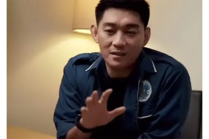 Tri Suaka Minta Maaf...