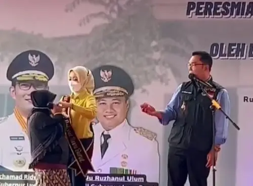 Tertawa Tak Henti, Ridwan...