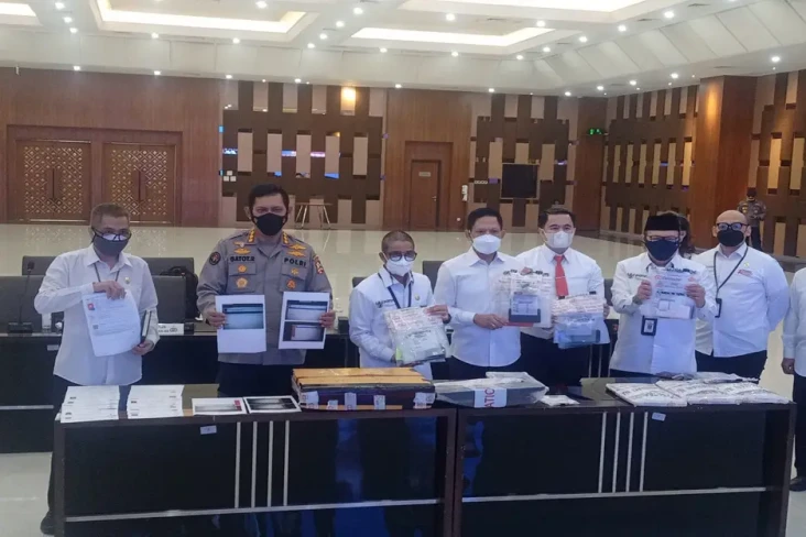 Bareskrim Polri Tetapkan...