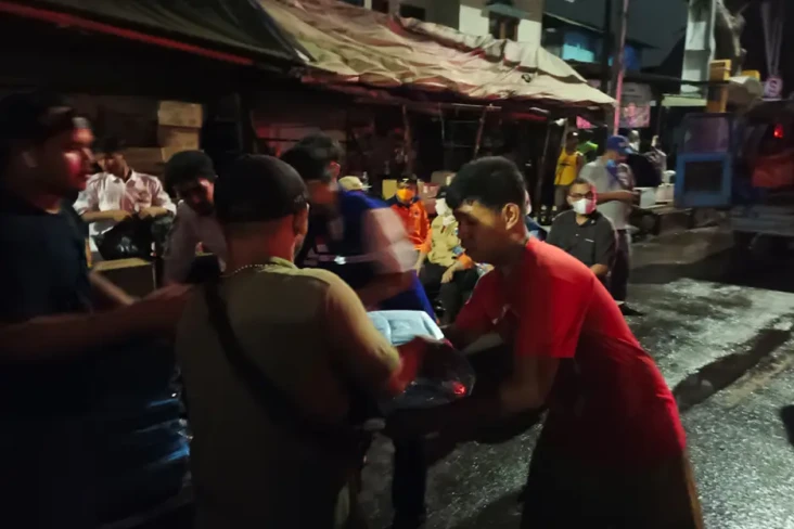 100 Kepala Keluarga...