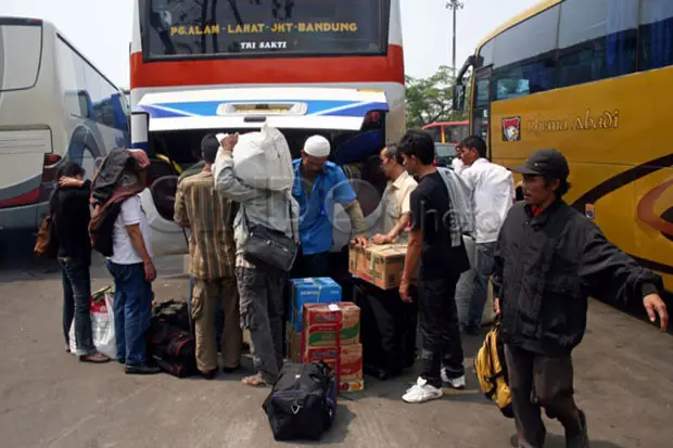 Puncak Mudik di Terminal...