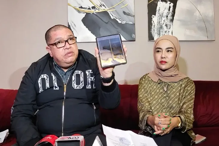 Medina Zein Polisikan...