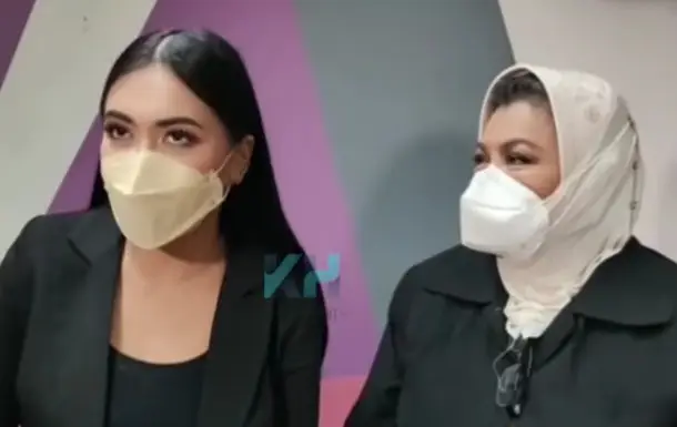 Emilia Contessa Takjub...