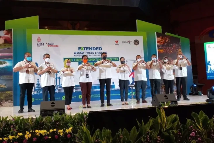 Jelang Libur Lebaran,...