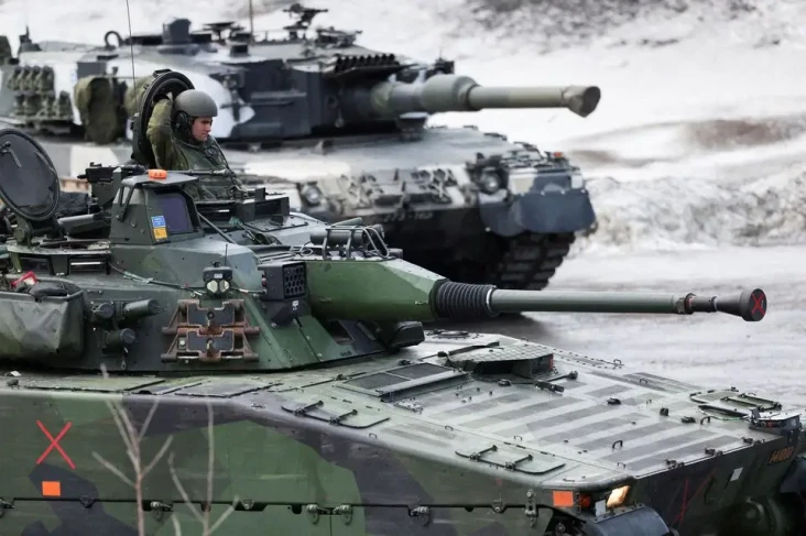 Pengeluaran Militer...