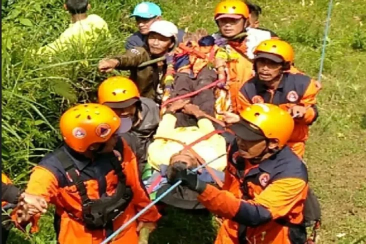 Hilang 2 Hari Cari Rumput,...