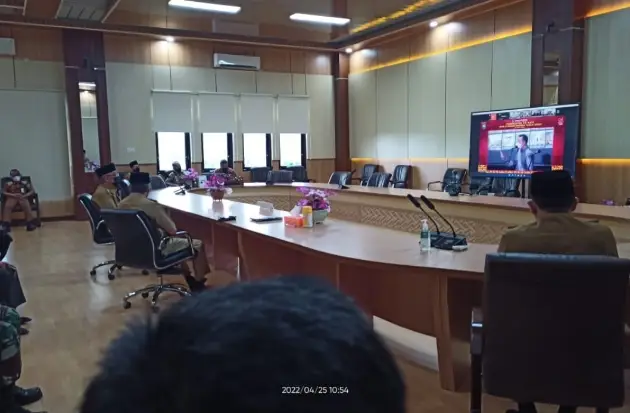 Hari Otoda, Taufan Pawe...