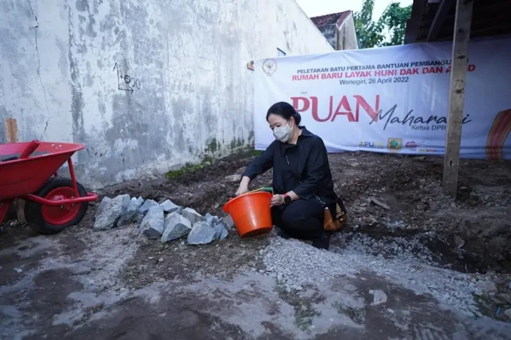 Renovasi 280 Rumah di...