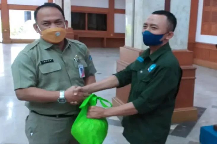 Buruh Diguyur 660 Paket...
