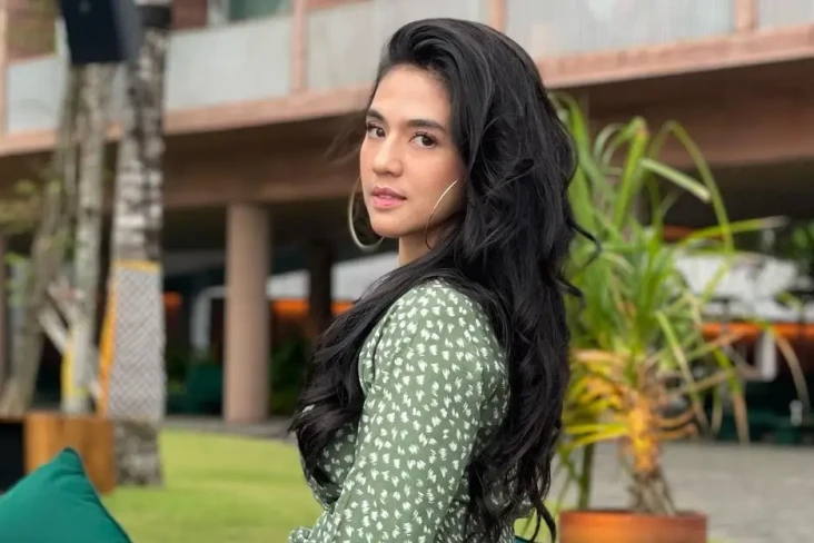 Lebaran Pertama dengan...