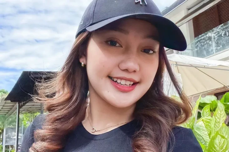 Wanita Berinisial N...