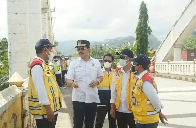 Aras Harap Jembatan...