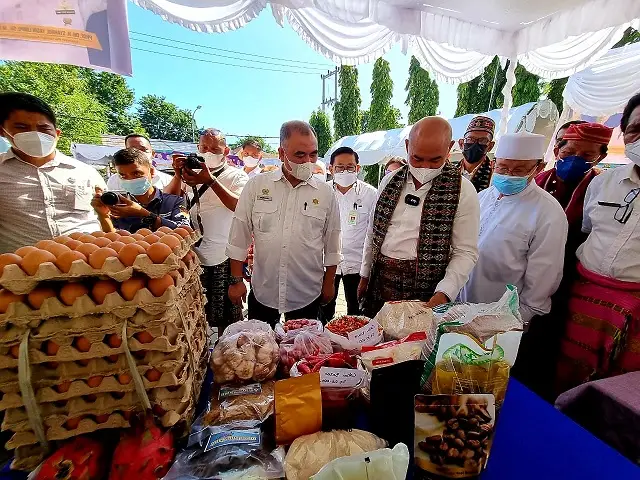 Gelar Pasar Tani di...