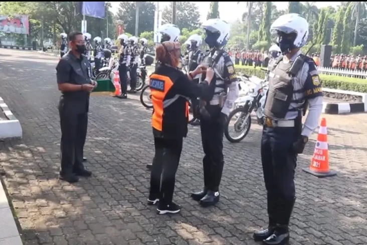 Sehari Sebelum Ditangkap...