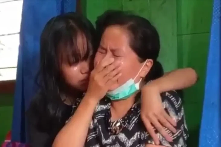 Tangis Keluarga Samsul...