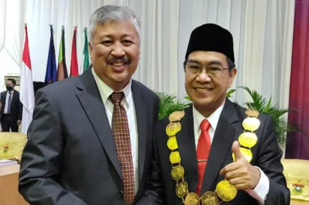 Rektor Unhas Dilantik,...