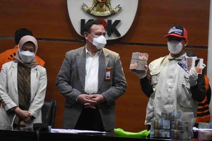 Firli Bahuri: KPK Prihatin...