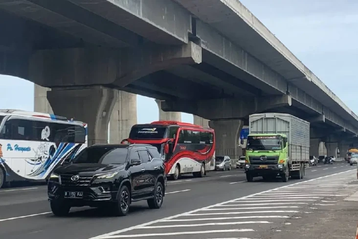 Arus Mudik Lebaran,...