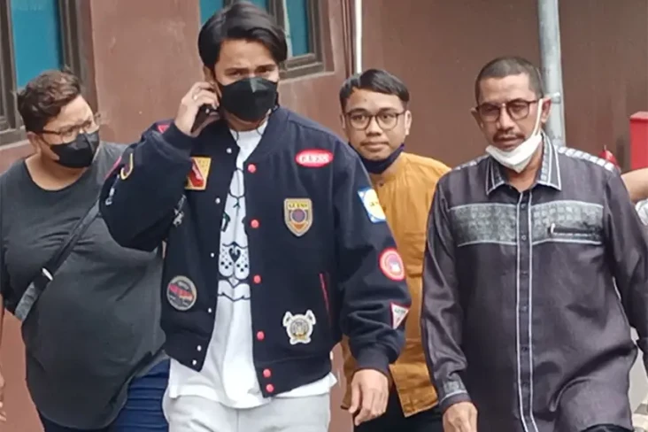 Billy Syahputra Datang...