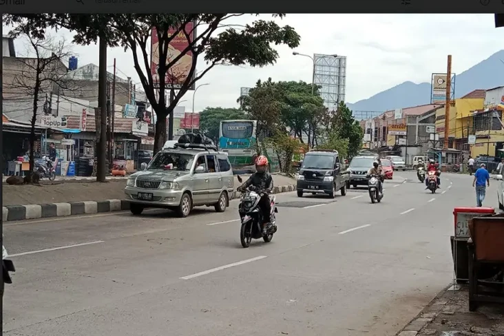 Pemudik Sepeda Motor...