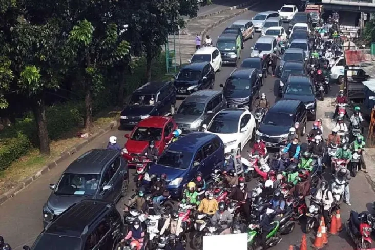 Kemacetan Diprediksi...