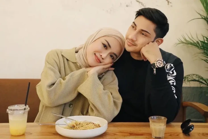 Alami KDRT hingga Diselingkuhi,...