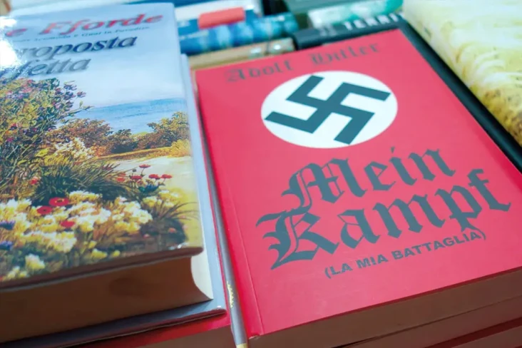 Salinan Manifesto Hitler...