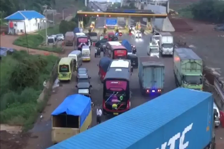One Way Diberlakukan,...