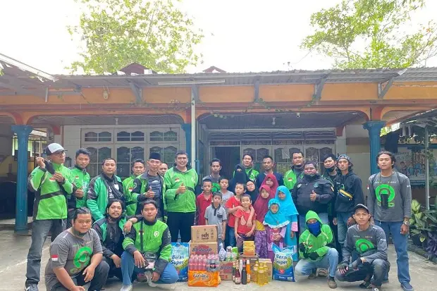 Gojek Gandeng Komunitas...