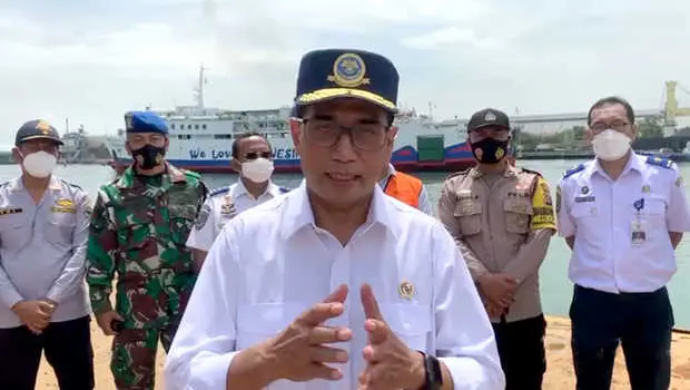 Pengoperasian Pelabuhan...