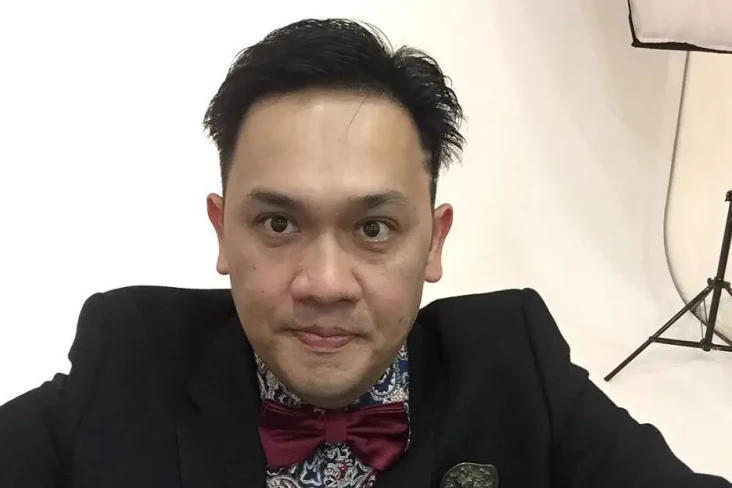 Bela Zidan dan Tri Suaka,...
