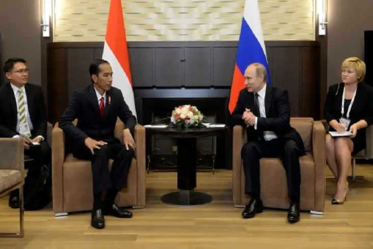 AS Tak Suka Jokowi Undang...
