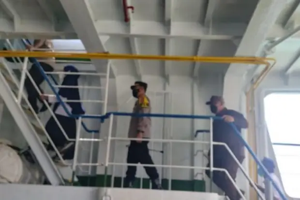 Arus Mudik di Pelabuhan...
