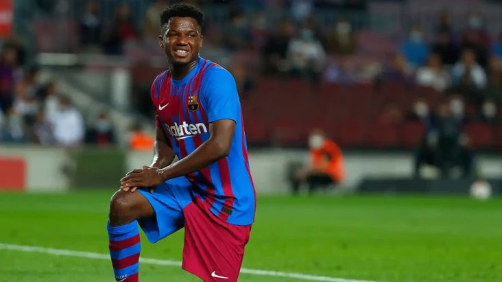 Barcelona Butuh Bantuan,...