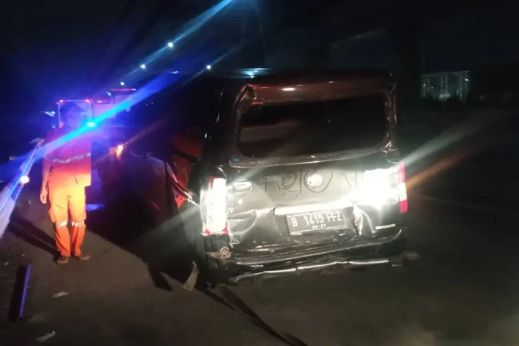 Malam Takbiran, Mobil...