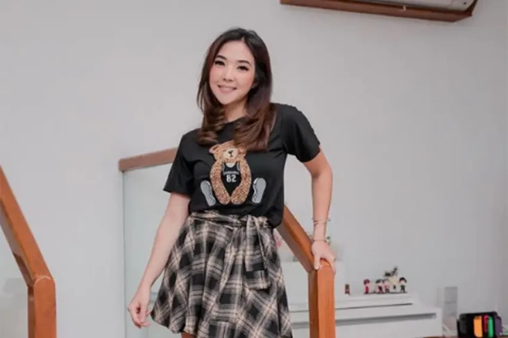 Gisel Bahas Teman yang...