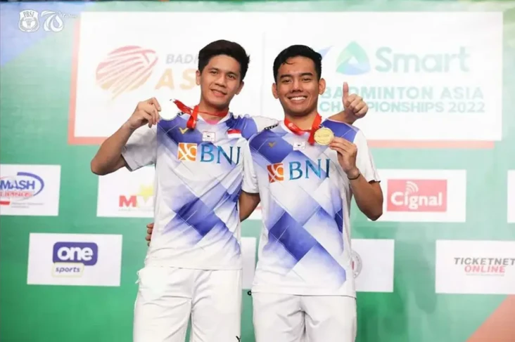 Juara di Kejuaraan Bulu...