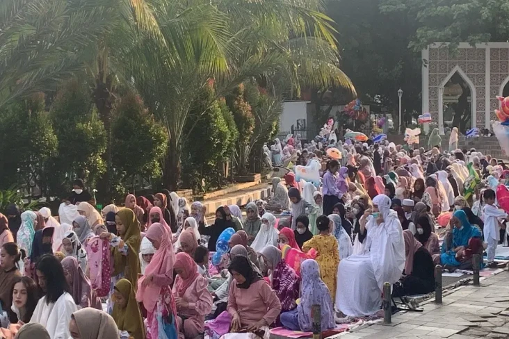 Salat Id di Masjid Al-Barkah...