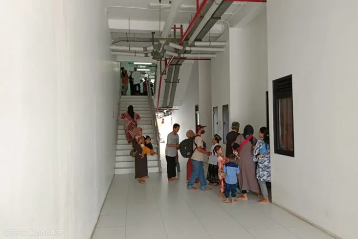 Warga Kampung Susun...