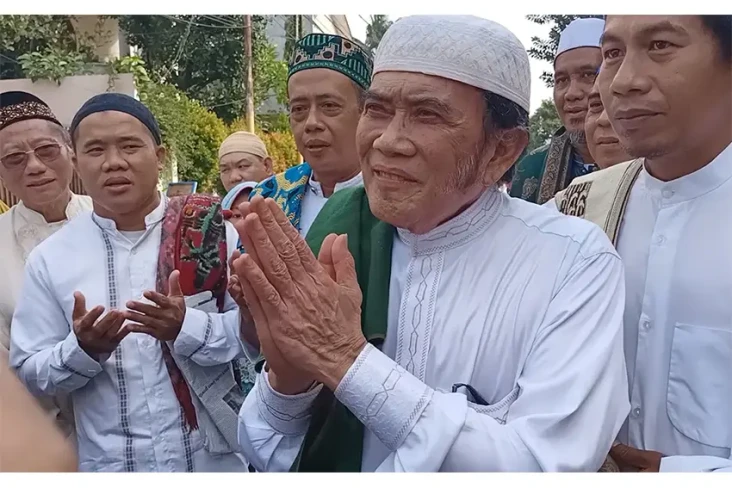 Absen 2 Tahun, Rhoma...