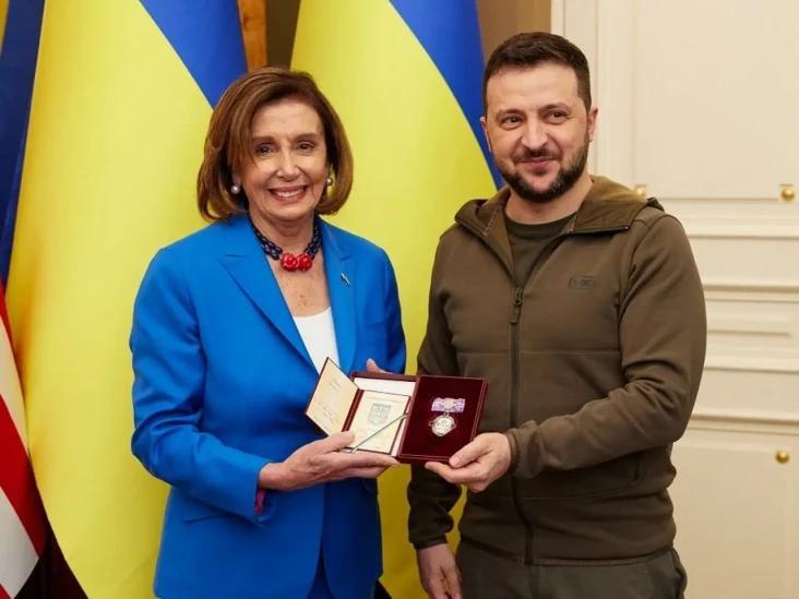 Presiden Ukraina Zelensky...