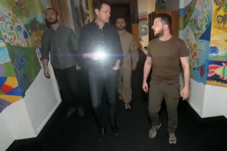 Zelensky Undang Jurnalis...