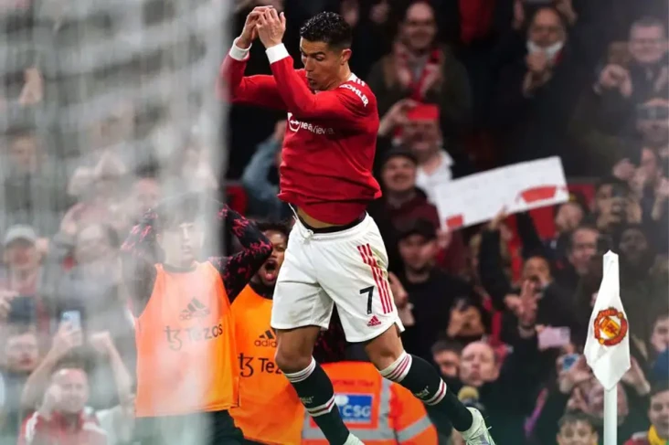 Cristiano Ronaldo Catatkan...