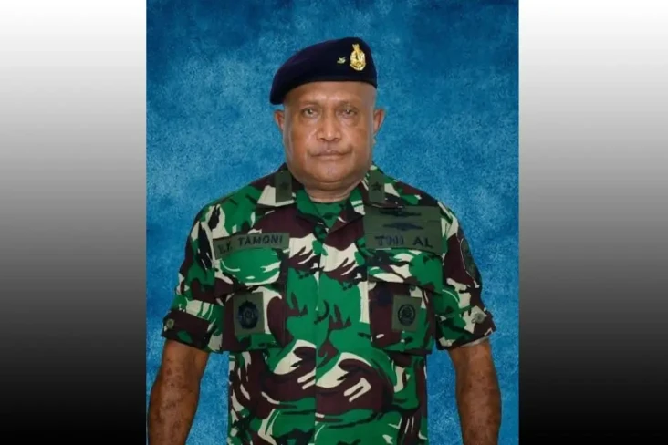 Putra Asli Papua Yohanis...